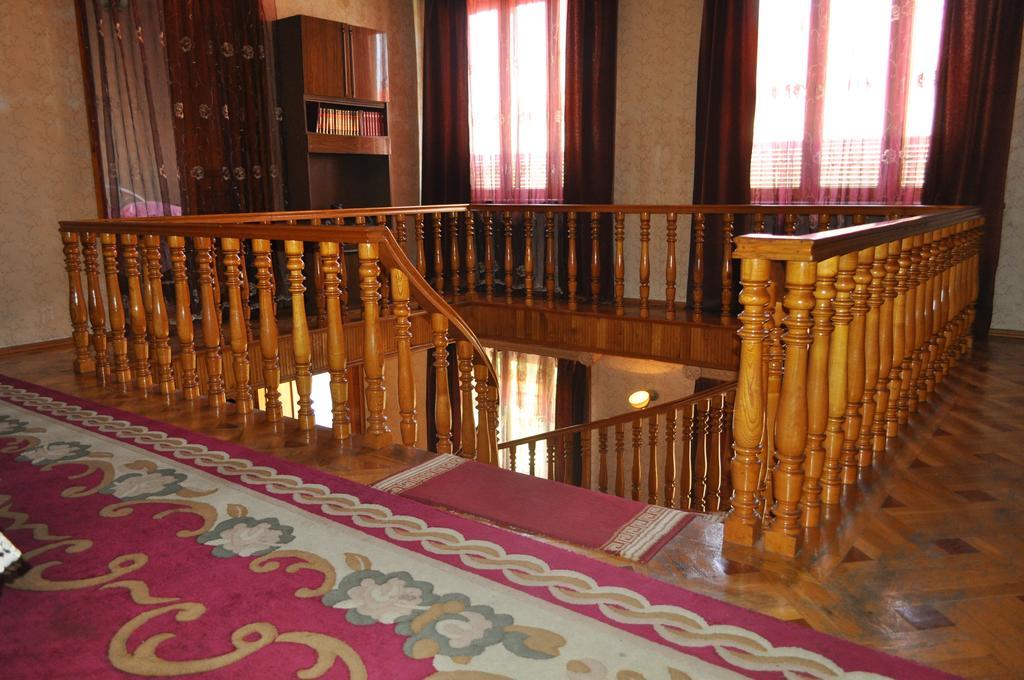 Guest House Cico Telavi Buitenkant foto