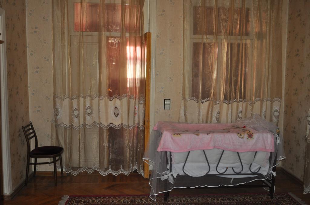 Guest House Cico Telavi Buitenkant foto