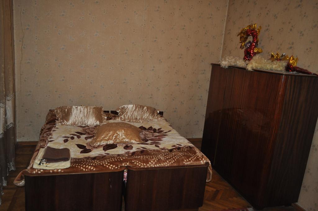 Guest House Cico Telavi Buitenkant foto
